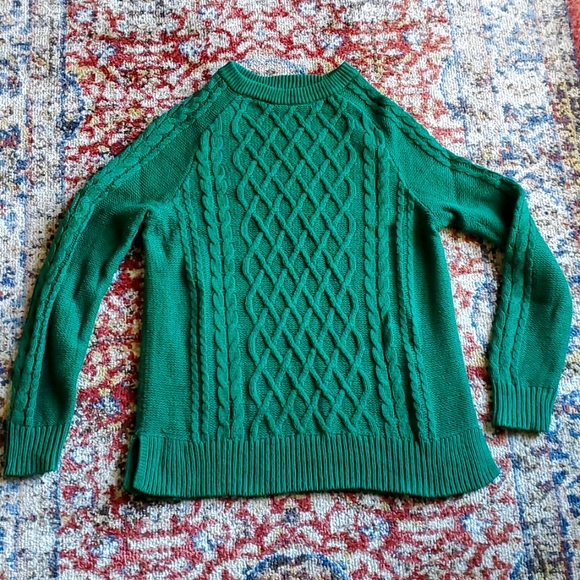 Old Navy Sweaters - Old Navy Cable Knit Green Sweater Size Medium